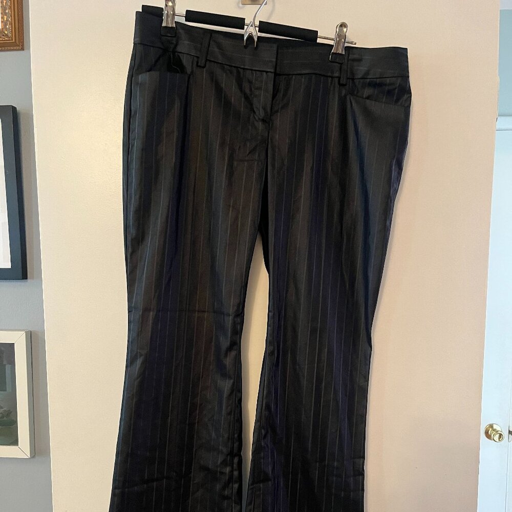 Vintage Y2k Express black/pinstripe low rise office pants -- size 8